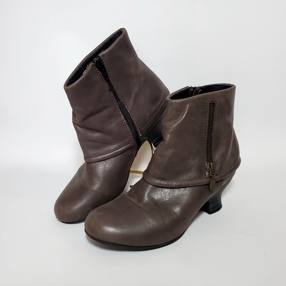 WOLKY taupe ankle booties size 37 / 6.5